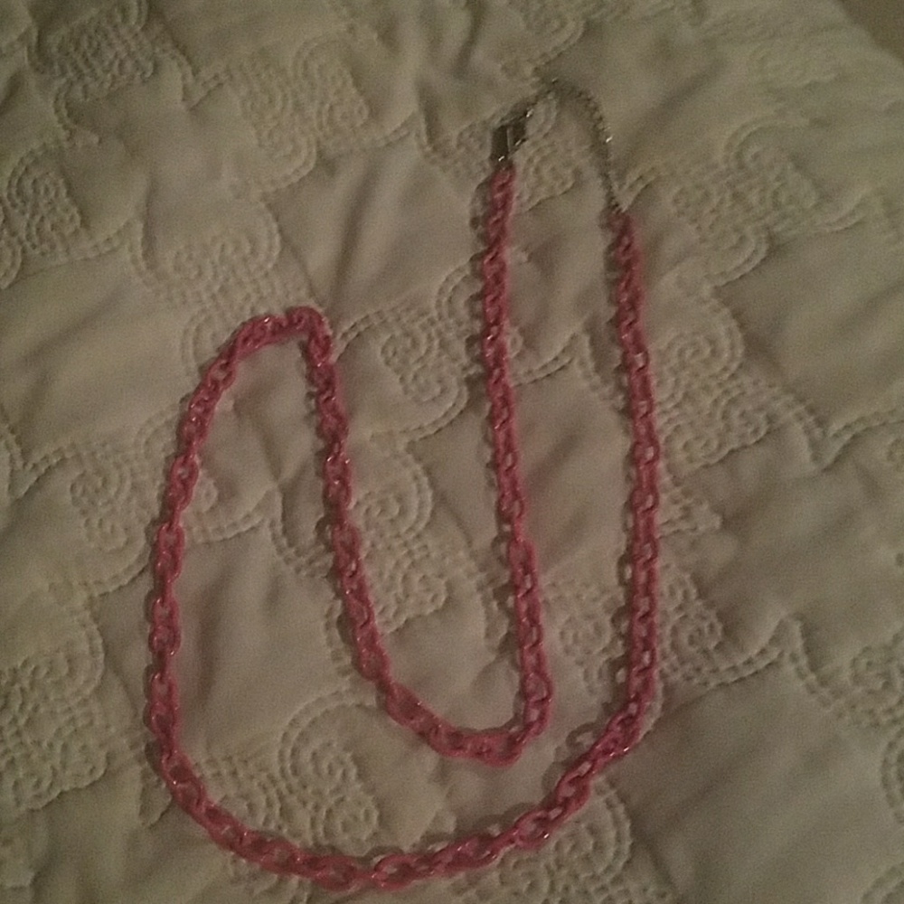 Cool hot pink chain necklace